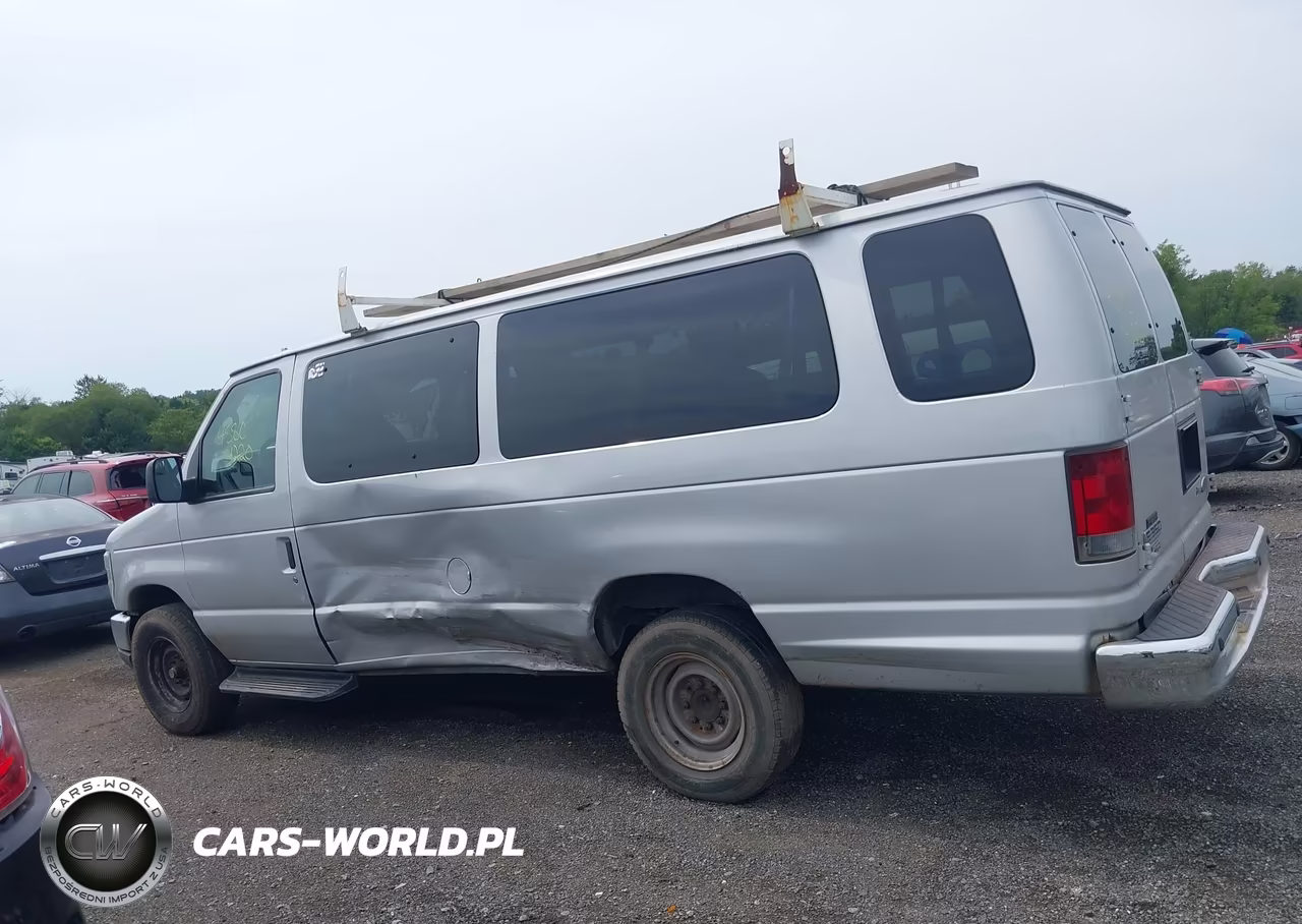 2010 Ford E-350 Super Duty Xl-Xlt VIN:1FBSS3BL3ADA25615 - 14
