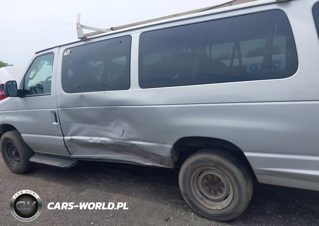 2010 Ford E-350 Super Duty Xl-Xlt VIN:1FBSS3BL3ADA25615 - 17