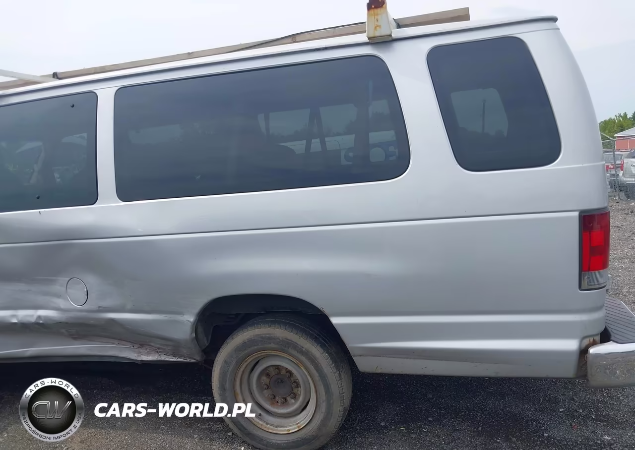 2010 Ford E-350 Super Duty Xl-Xlt VIN:1FBSS3BL3ADA25615 - 18