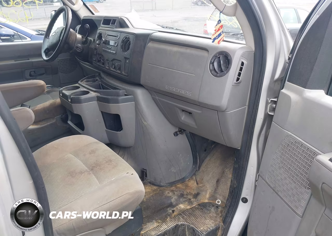 2010 Ford E-350 Super Duty Xl-Xlt VIN:1FBSS3BL3ADA25615 - 5