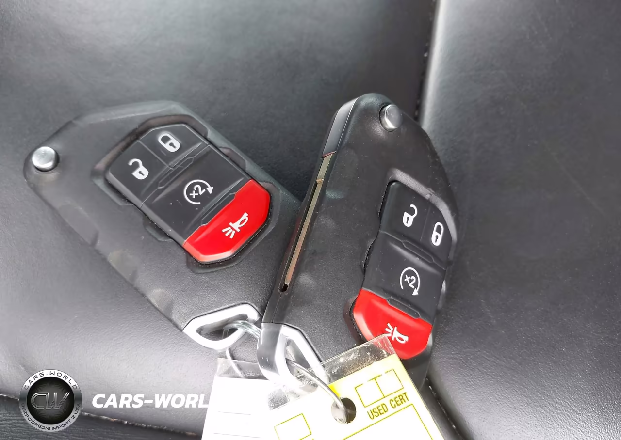2024 Jeep Wrangler 4-Door Recon 4X4 VIN:1C4RJXFG9RW239977 - 11