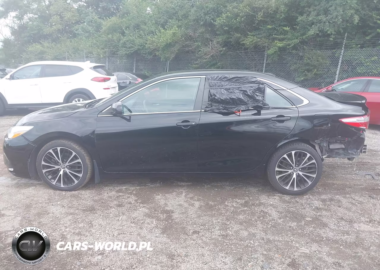 2015 Toyota Camry Se VIN:4T1BF1FK9FU021111 - 15