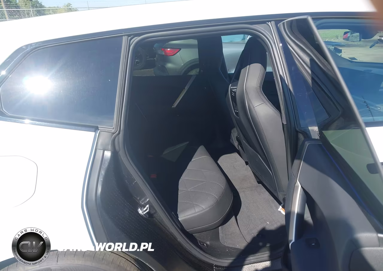 2023 BMW Ix xDrive50 VIN:WB523CF04PCL86547 - 8