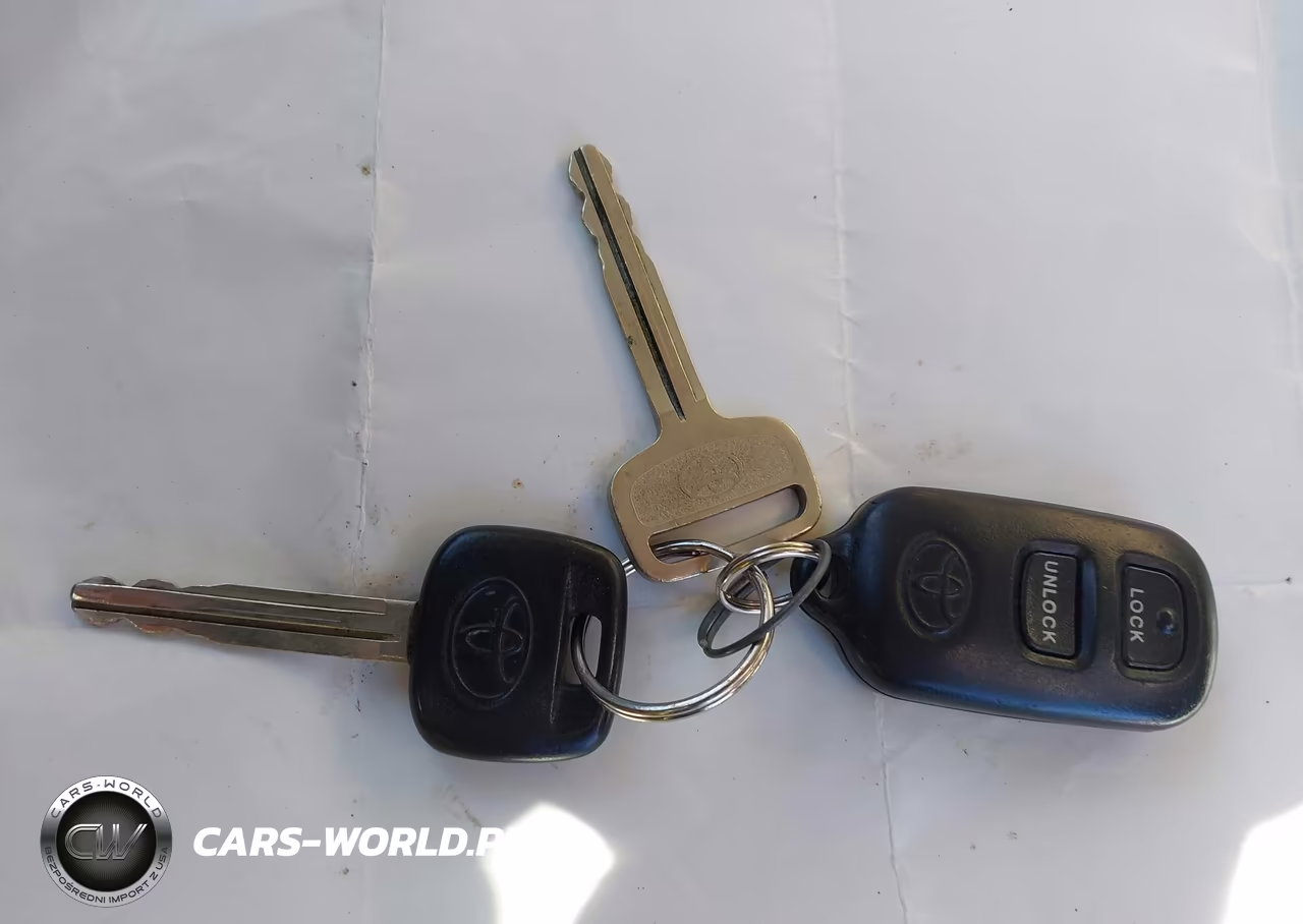 2004 Toyota Corolla Le VIN:JTDBR32E942021979 - 11