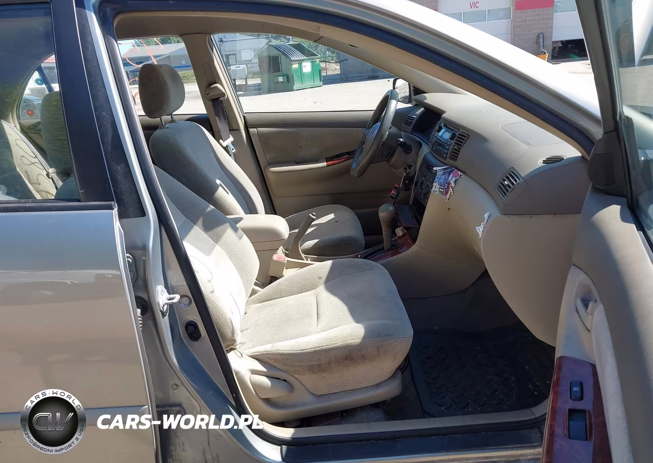2004 Toyota Corolla Le VIN:JTDBR32E942021979 - 5