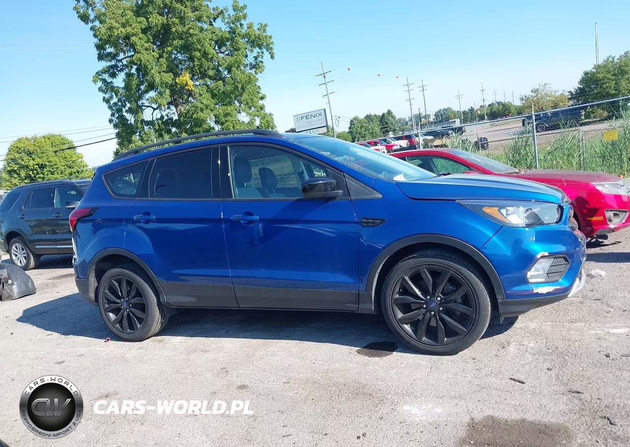 2019 Ford Escape Se VIN:1FMCU9GD0KUC19949 - 13