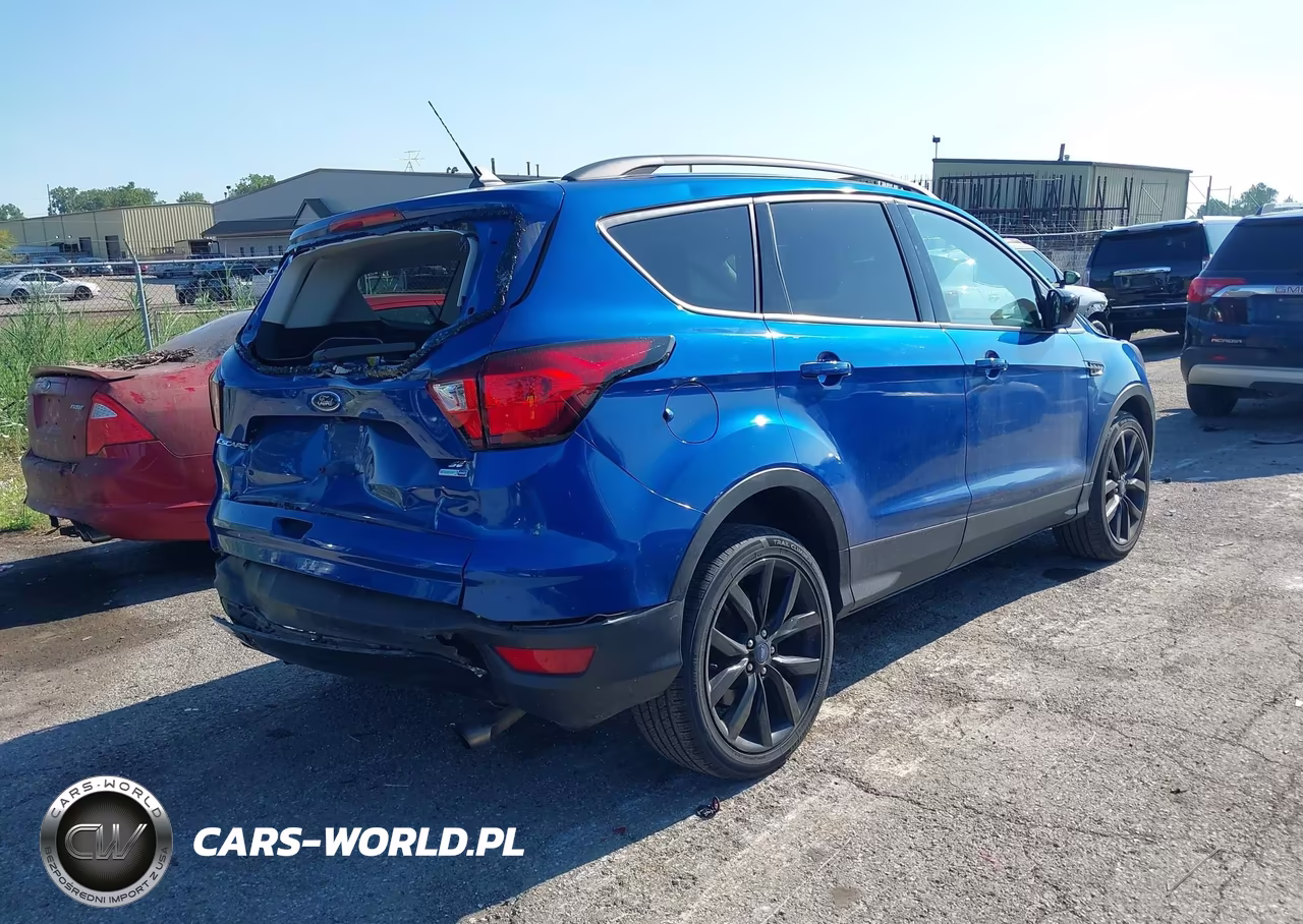 2019 Ford Escape Se VIN:1FMCU9GD0KUC19949 - 4