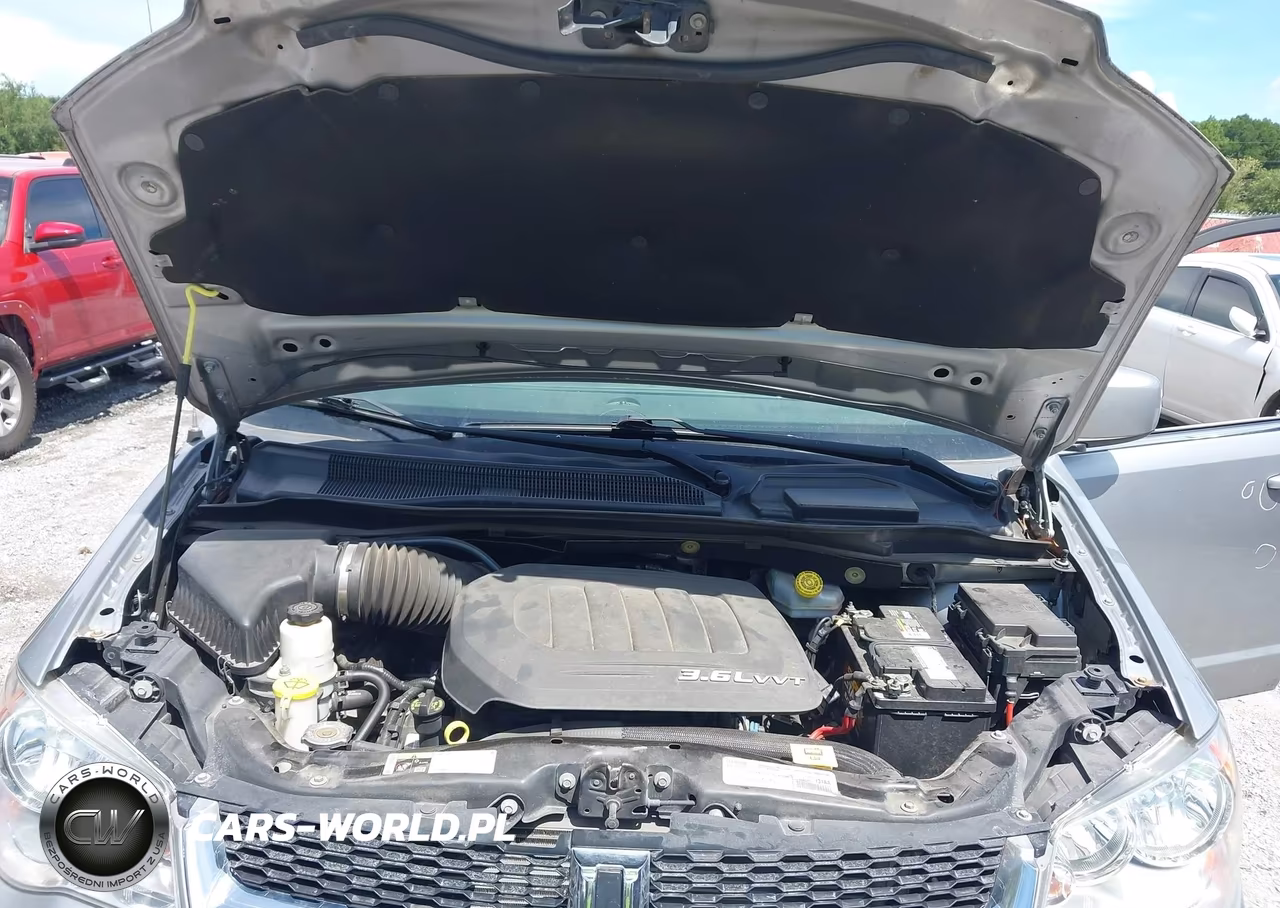 2018 Dodge Grand Caravan Sxt VIN:2C4RDGCG7JR241994 - 10
