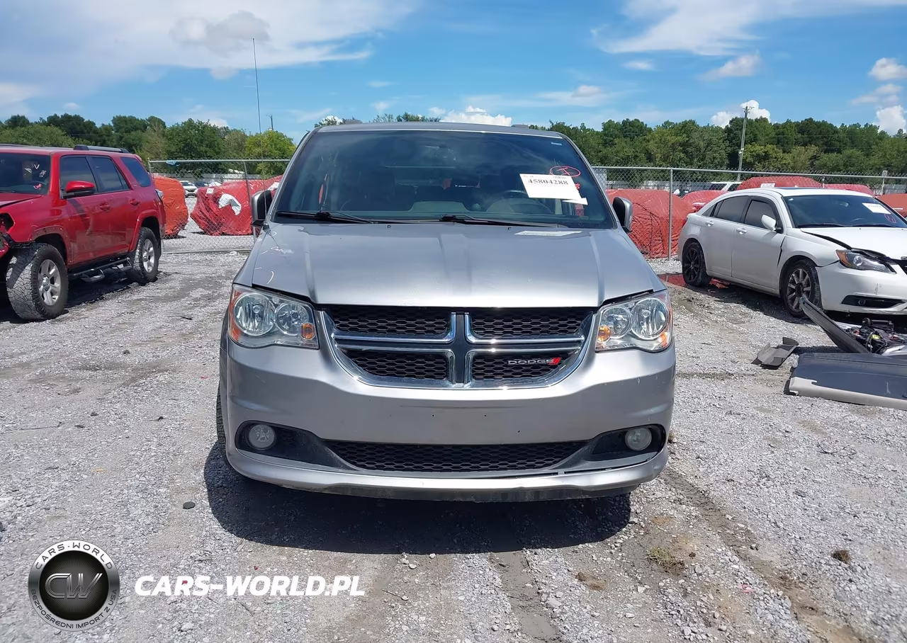 2018 Dodge Grand Caravan Sxt VIN:2C4RDGCG7JR241994 - 13