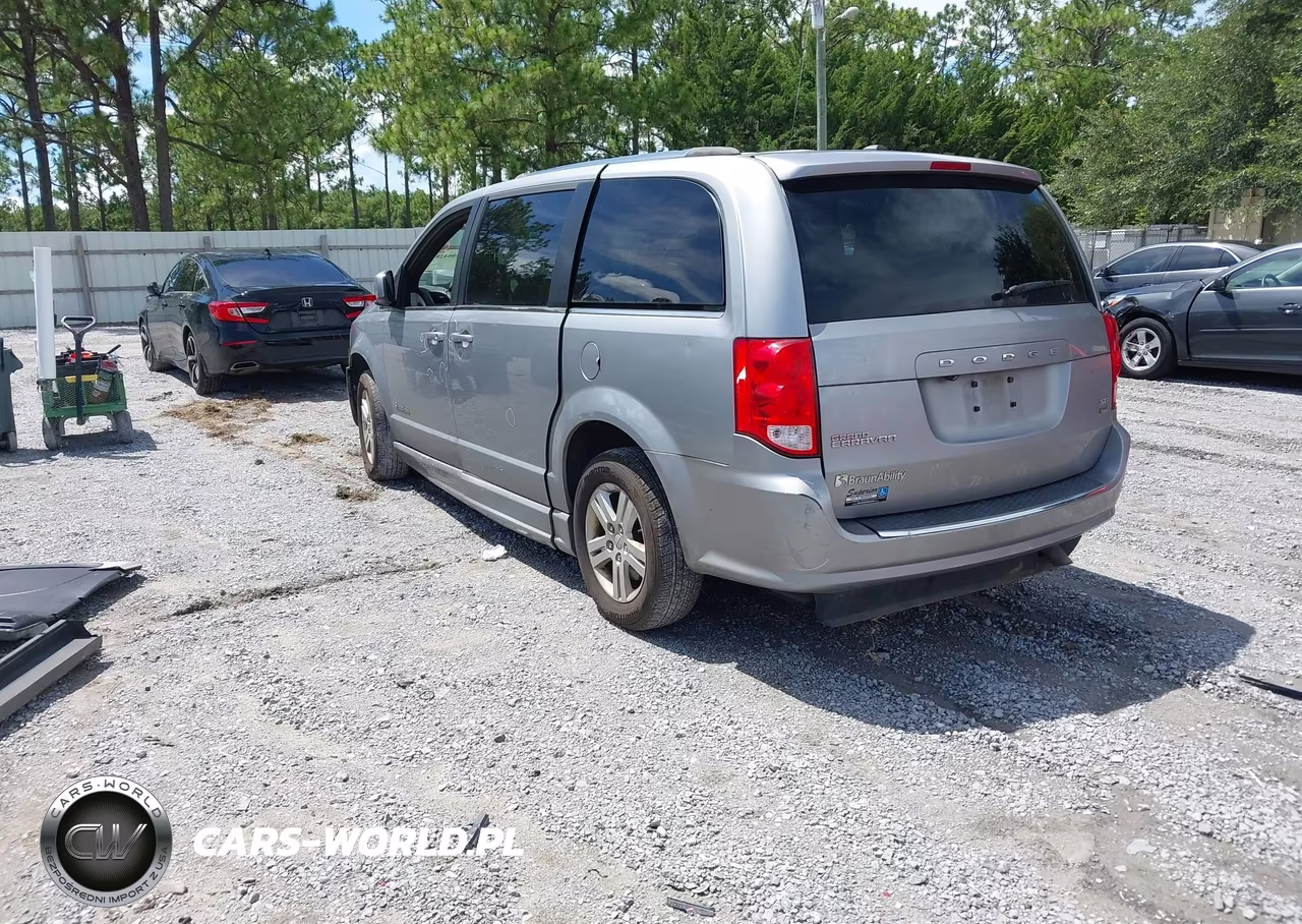 2018 Dodge Grand Caravan Sxt VIN:2C4RDGCG7JR241994 - 3