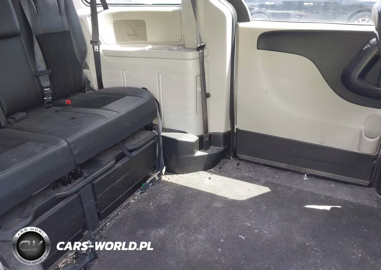 2018 Dodge Grand Caravan Sxt VIN:2C4RDGCG7JR241994 - 8