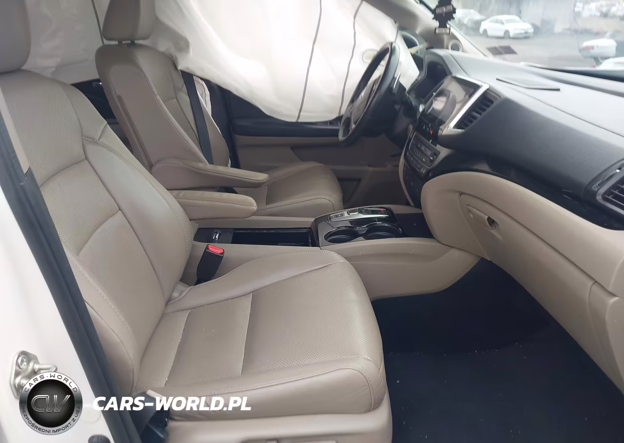 2017 Honda Pilot Elite VIN:5FNYF6H05HB024610 - 5