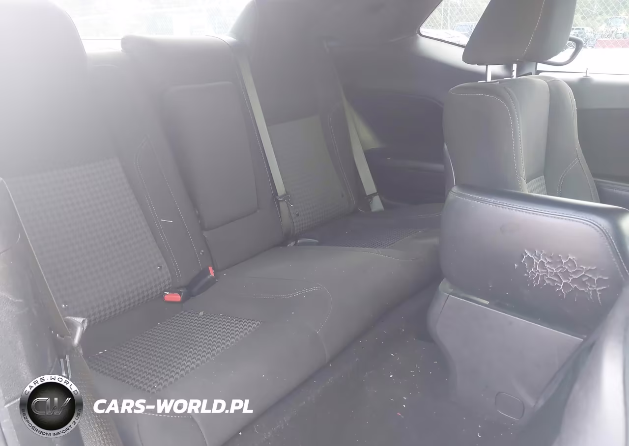 2019 Dodge Challenger Sxt VIN:2C3CDZAG8KH752369 - 8