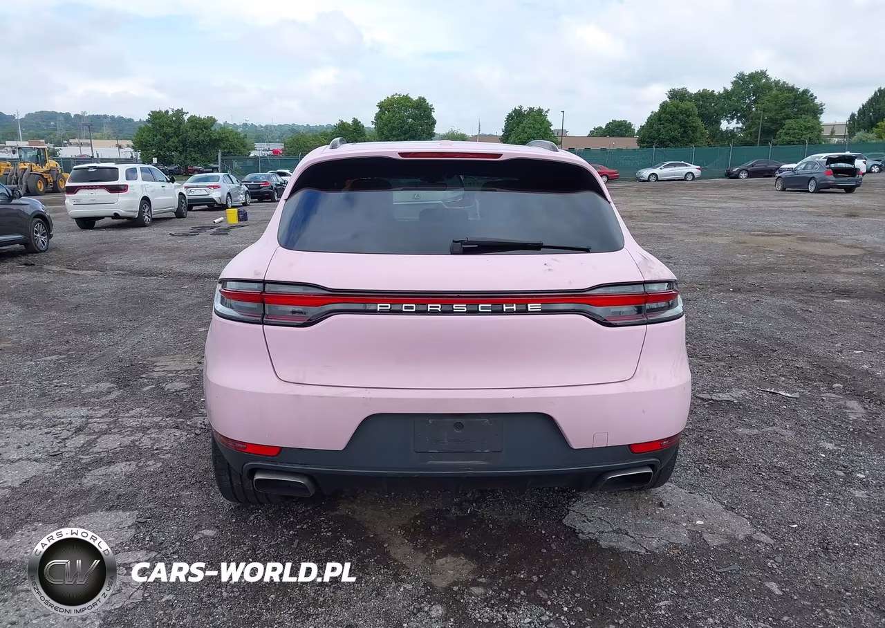 2020 Porsche Macan VIN:WP1AA2A52LLB10816 - 16