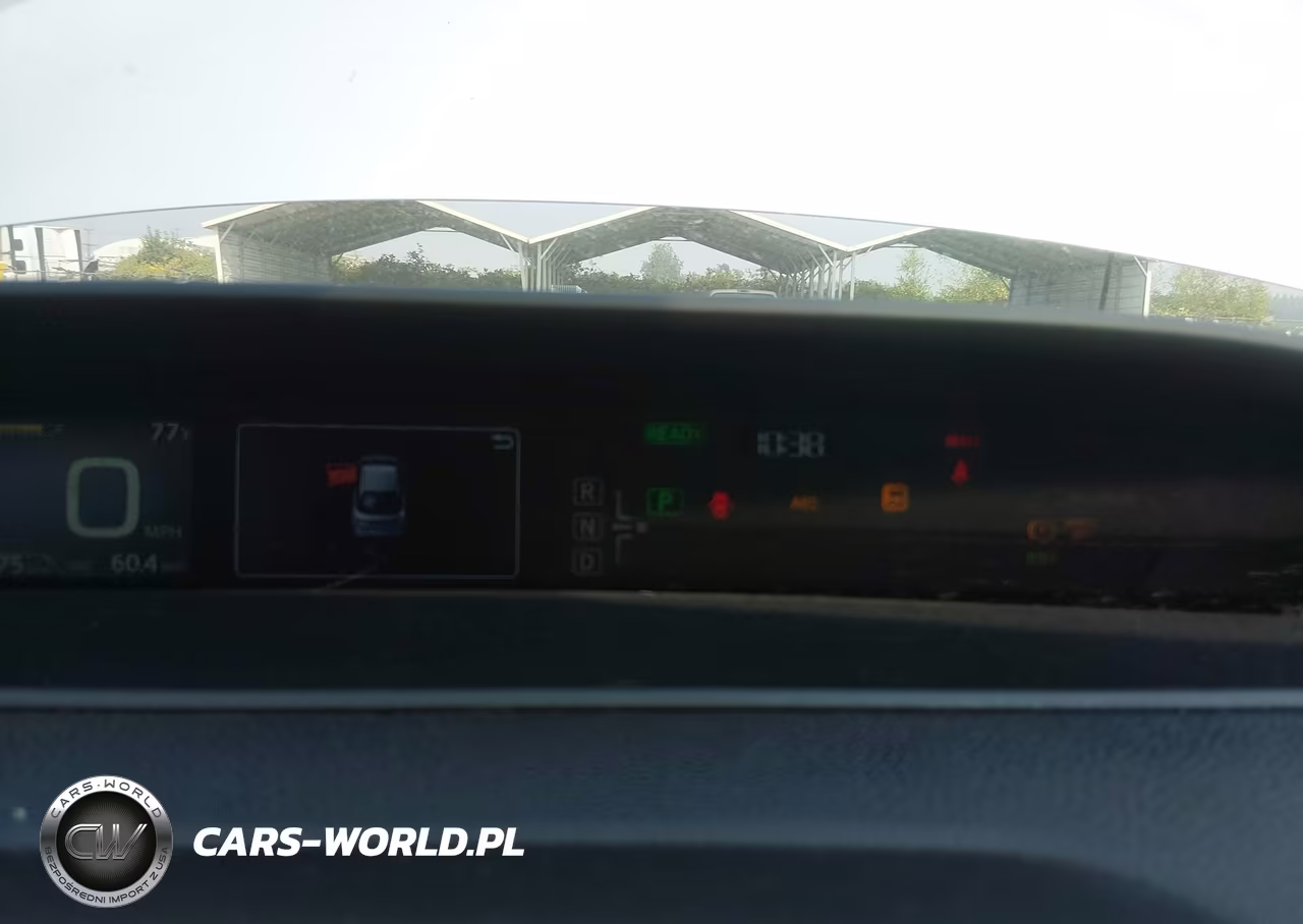 2017 Toyota Prius Four VIN:JTDKARFU4H3034571 - 18