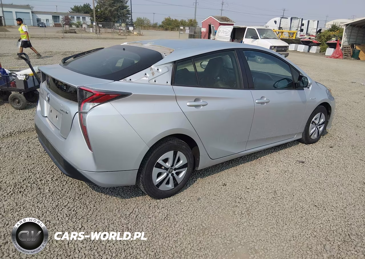 2017 Toyota Prius Four VIN:JTDKARFU4H3034571 - 4