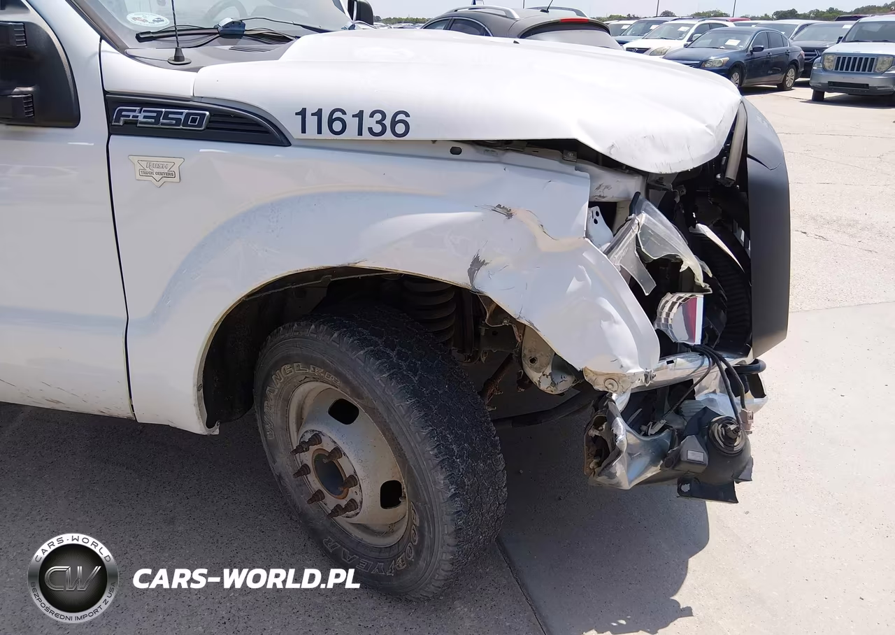2016 Ford F-350 Chassis Xl-Xlt VIN:1FDRF3G68GEA81548 - 11