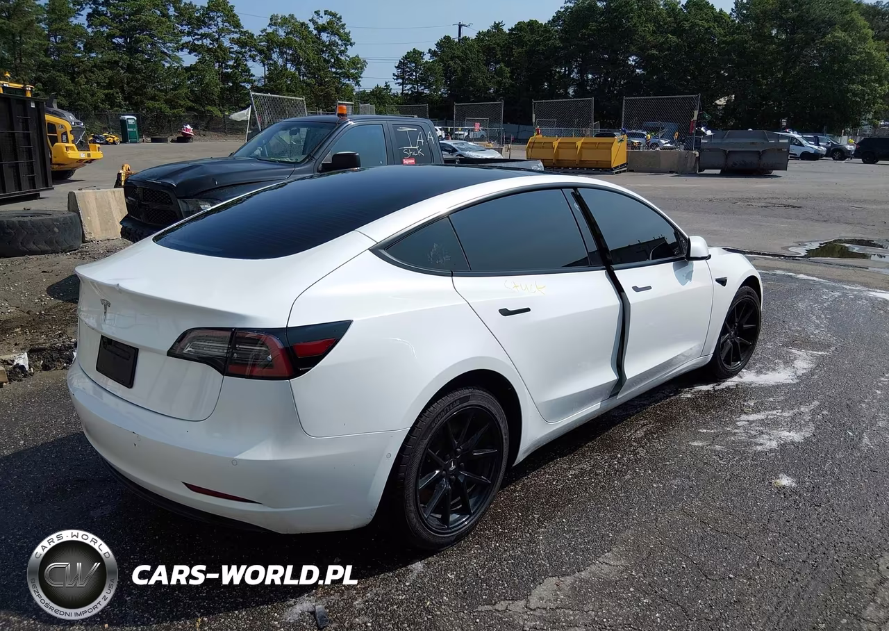 2021 Tesla Model 3 Standard Range Plus Rear-Wheel Drive VIN:5YJ3E1EAXMF947690 - 4