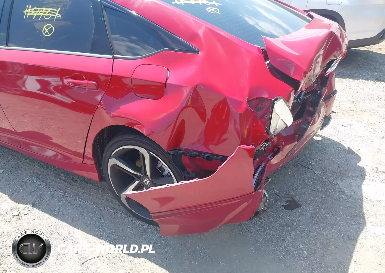 2018 Honda Accord Sport VIN:1HGCV1F38JA114461 - 17