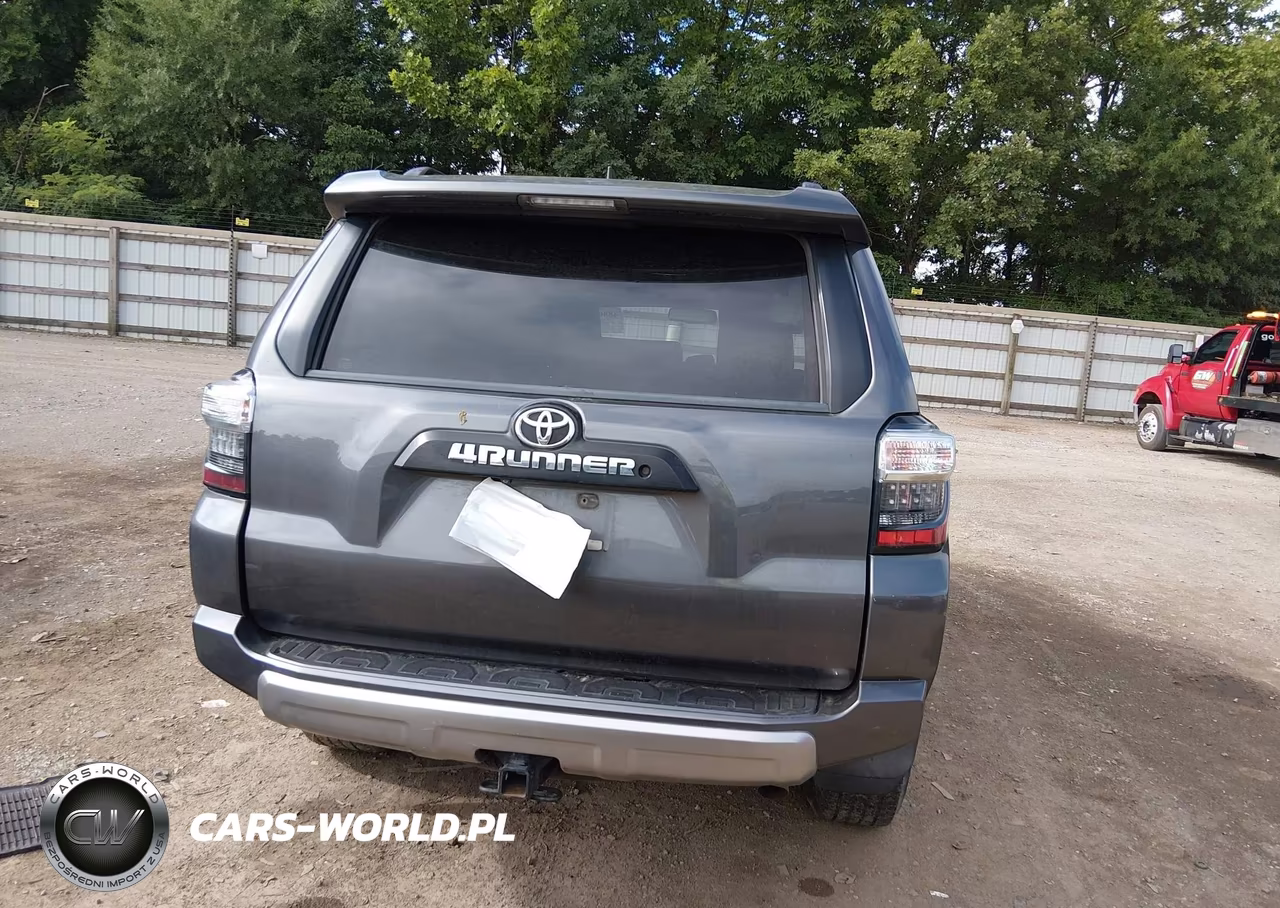 2019 Toyota 4Runner Trd Off Road Premium VIN:JTEBU5JR3K5690240 - 17