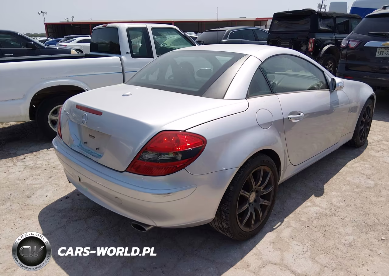 2008 Mercedes-Benz Slk 350 VIN:WDBWK56F28F179467 - 4