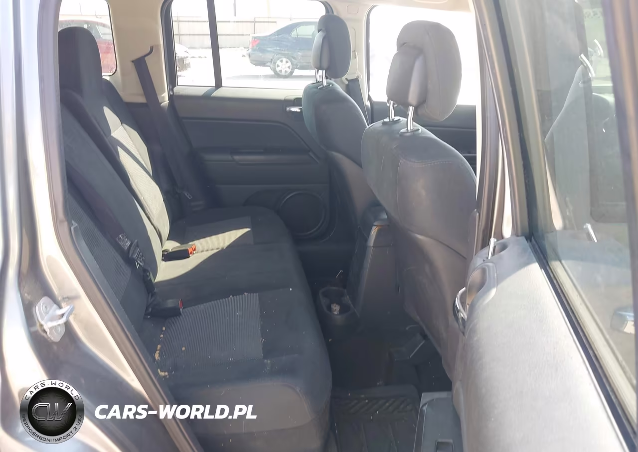 2013 Jeep Patriot Latitude VIN:1C4NJPFA6DD255374 - 8