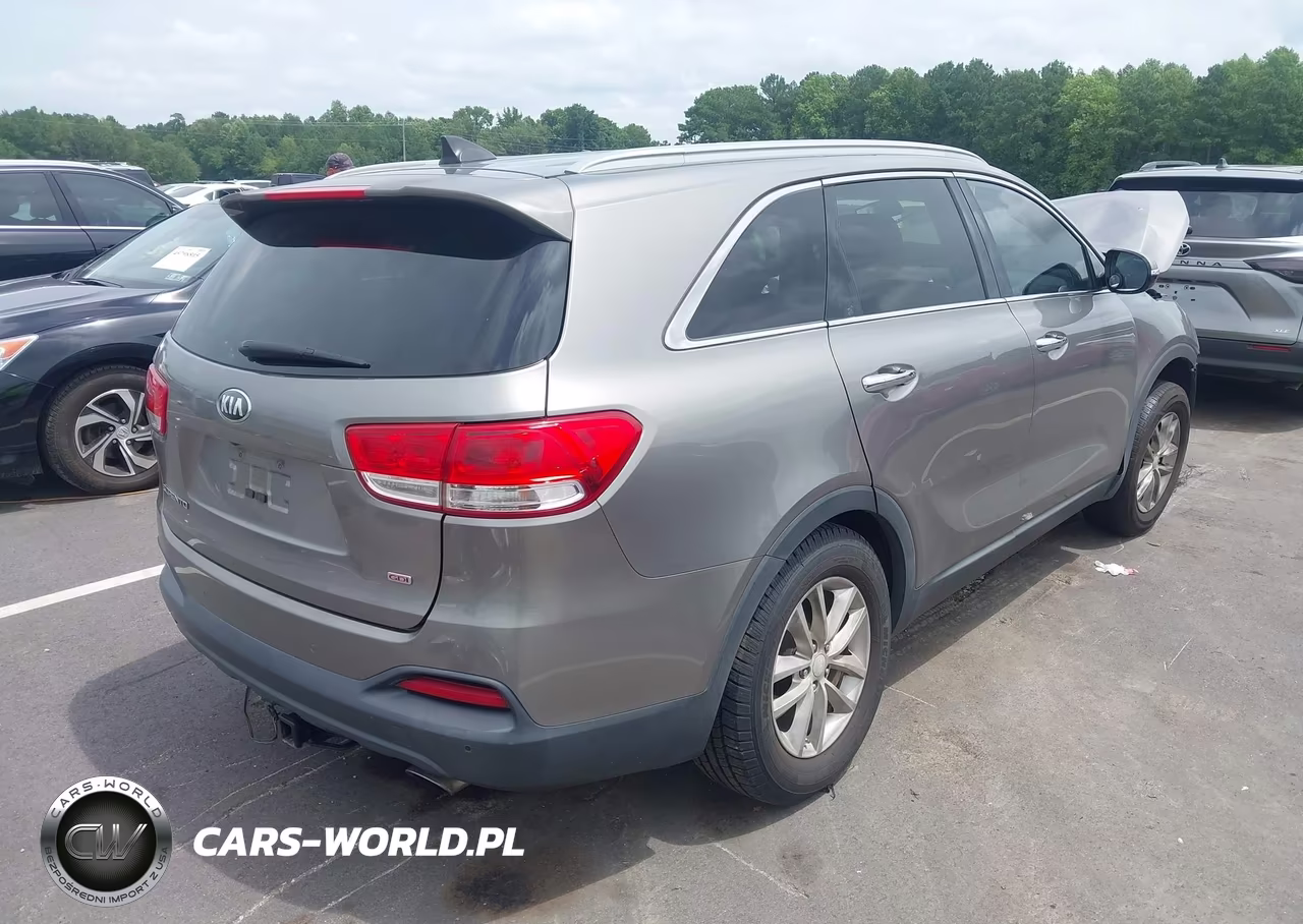 2016 Kia Sorento 2.4L Lx VIN:5XYPG4A34GG040984 - 4