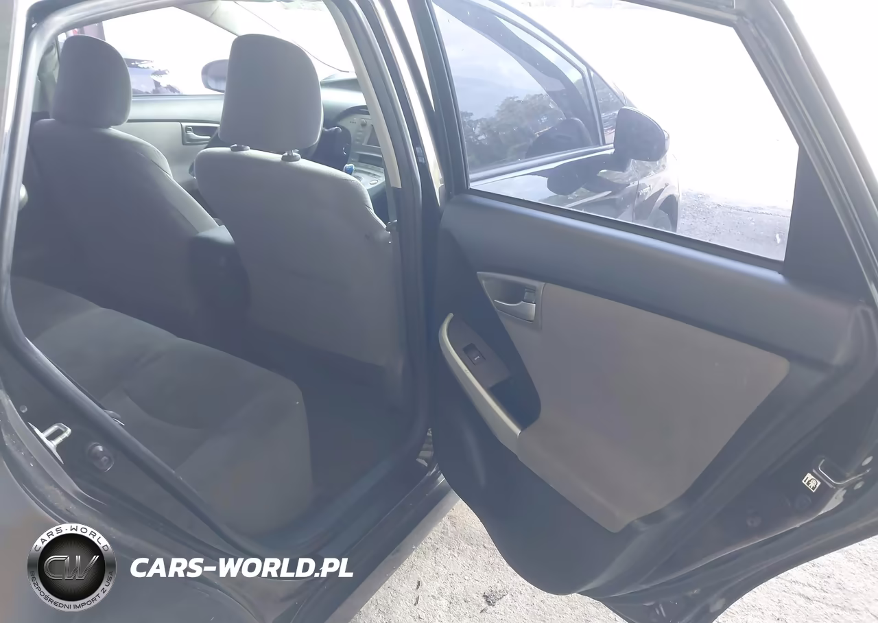 2014 Toyota Prius Two VIN:JTDKN3DU9E0359248 - 8