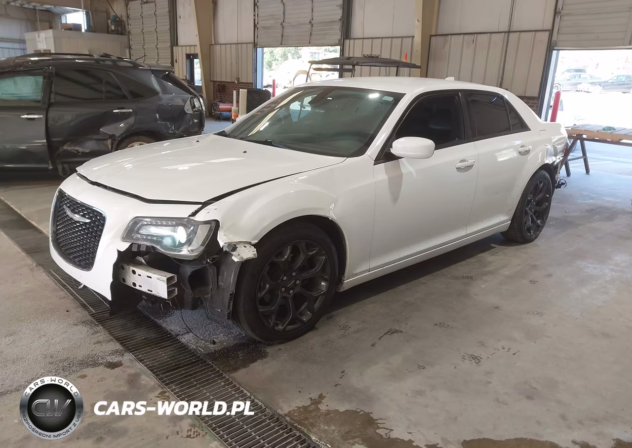 2019 Chrysler 300 300S VIN:2C3CCABG5KH516619 - 2