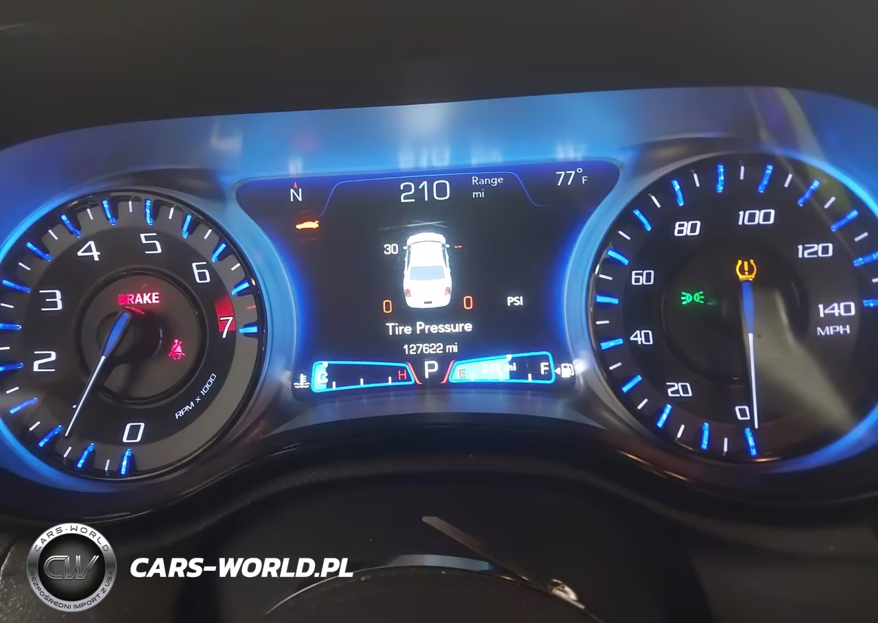 2019 Chrysler 300 300S VIN:2C3CCABG5KH516619 - 7
