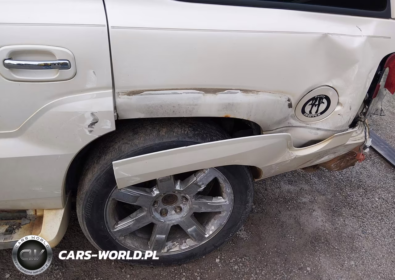 2003 Cadillac Escalade Standard VIN:1GYEK63N03R305616 - 18