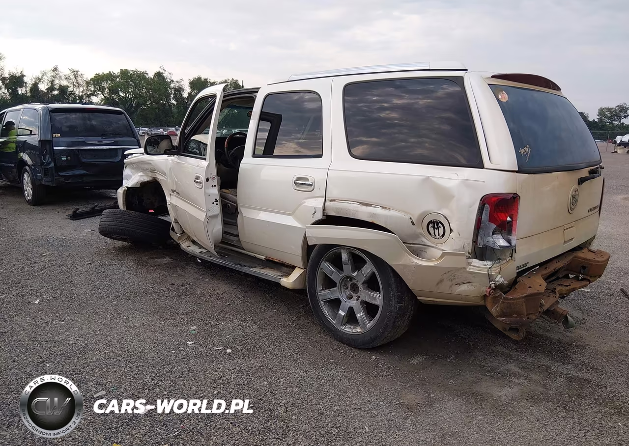 2003 Cadillac Escalade Standard VIN:1GYEK63N03R305616 - 3