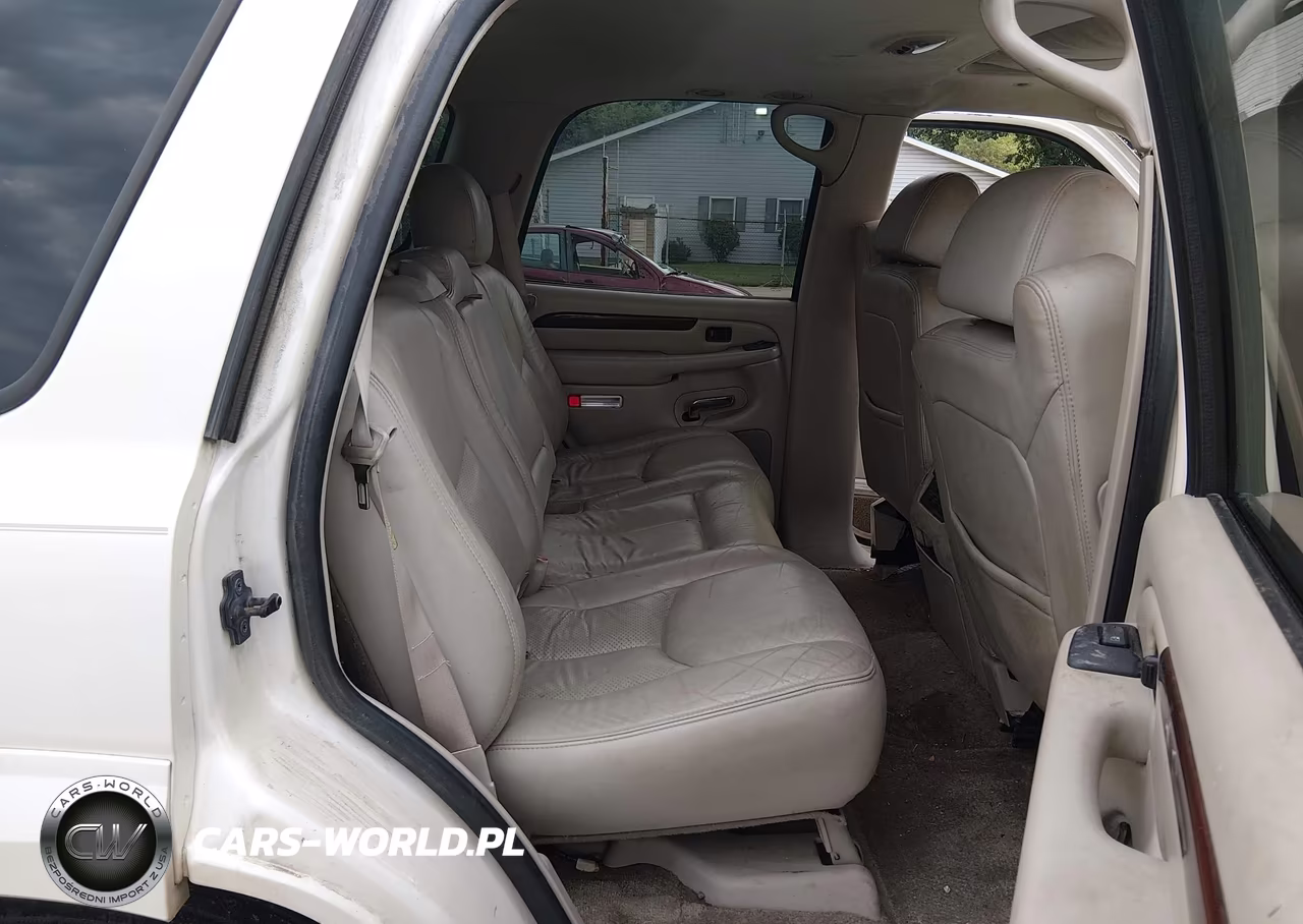 2003 Cadillac Escalade Standard VIN:1GYEK63N03R305616 - 8