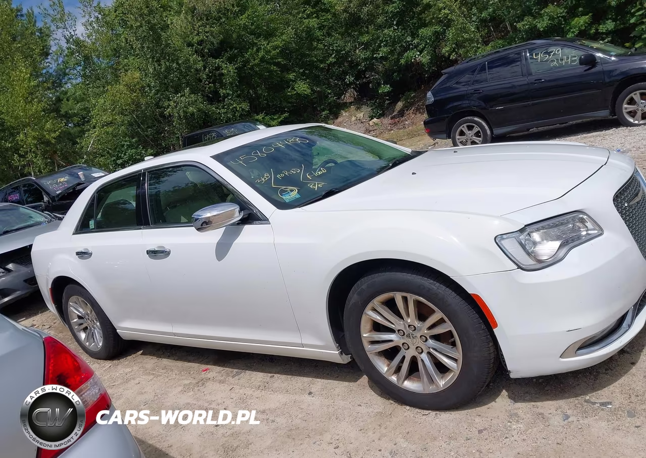 2016 Chrysler 300C VIN:2C3CCAEG5GH335149 - 13