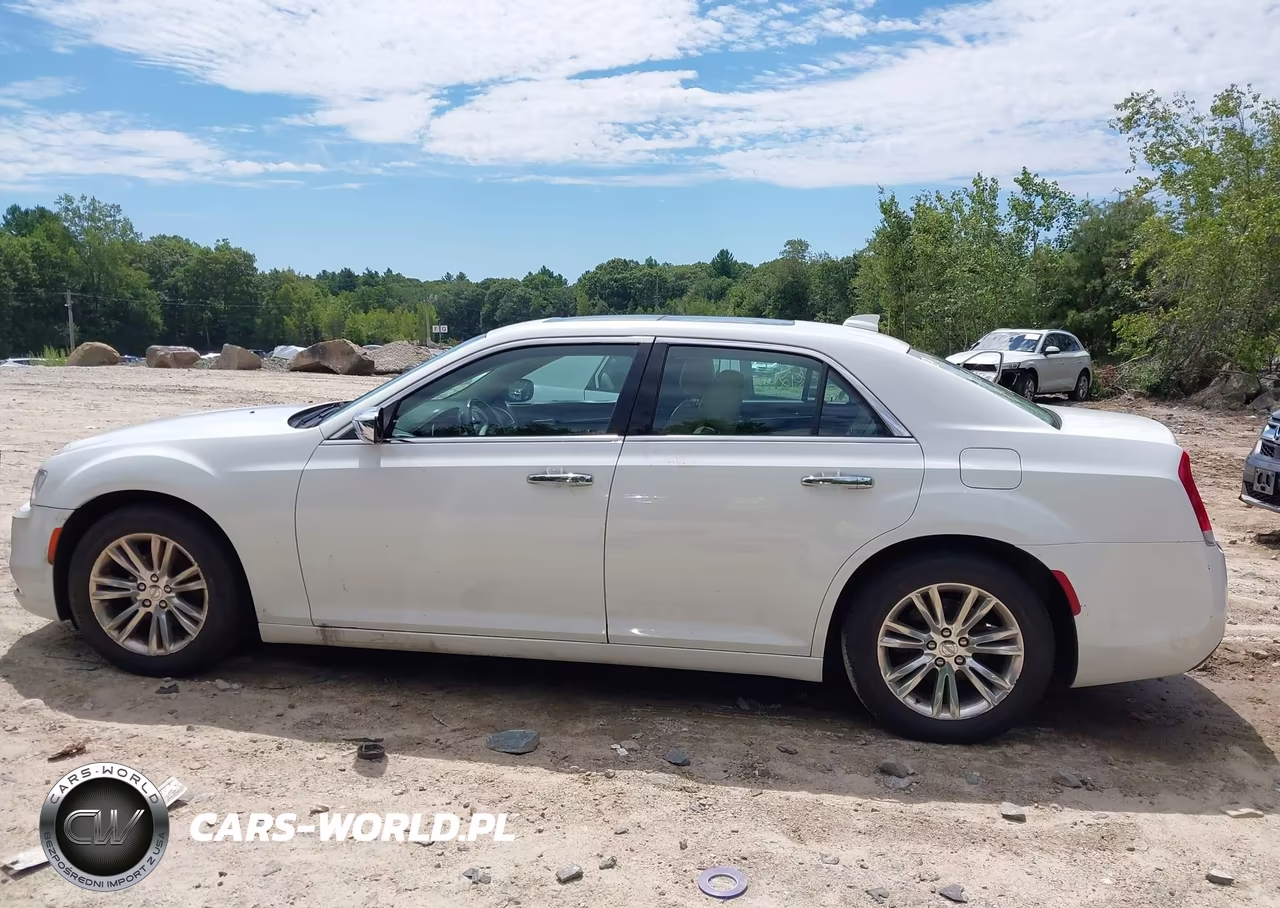 2016 Chrysler 300C VIN:2C3CCAEG5GH335149 - 14