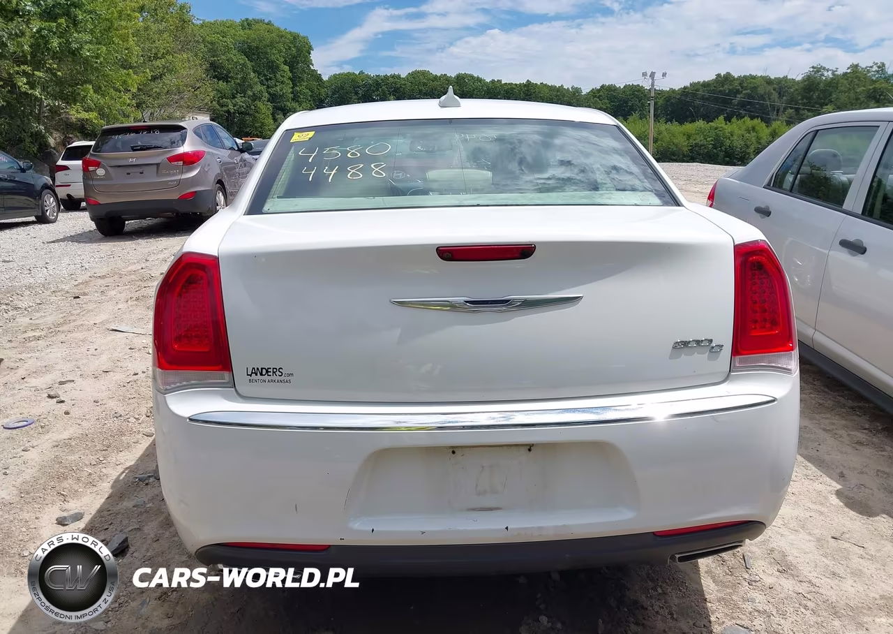 2016 Chrysler 300C VIN:2C3CCAEG5GH335149 - 16