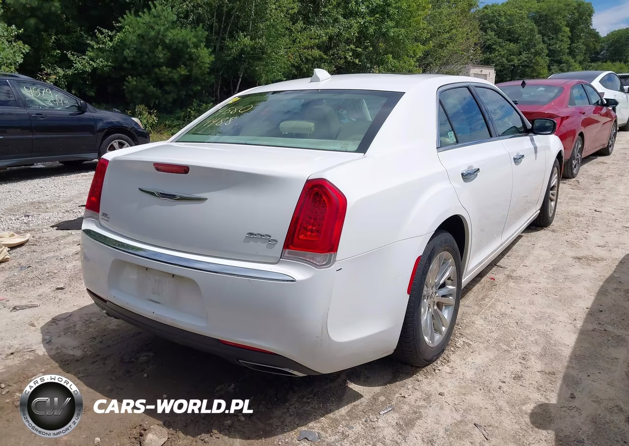 2016 Chrysler 300C VIN:2C3CCAEG5GH335149 - 4