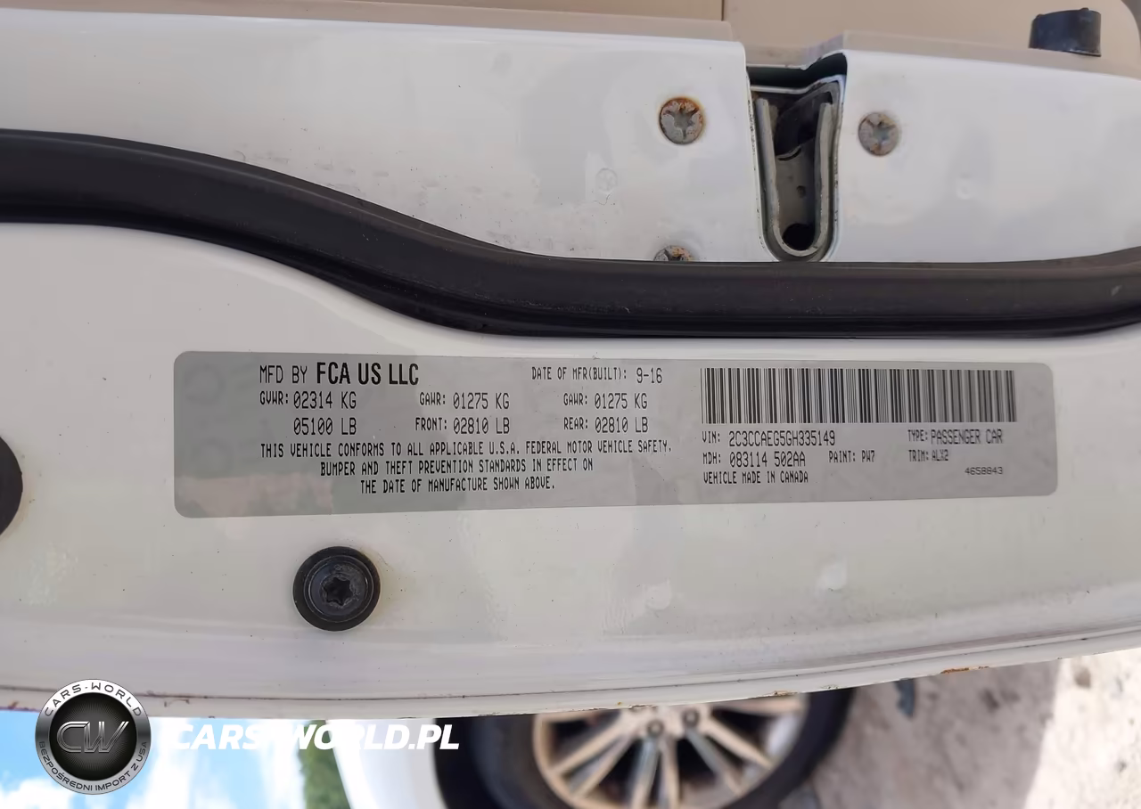 2016 Chrysler 300C VIN:2C3CCAEG5GH335149 - 9