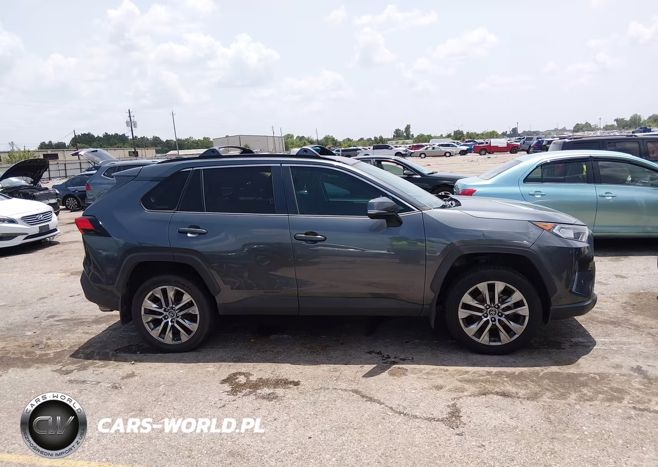 2020 Toyota Rav4 Xle Premium VIN:2T3C1RFV2LC039143 - 13