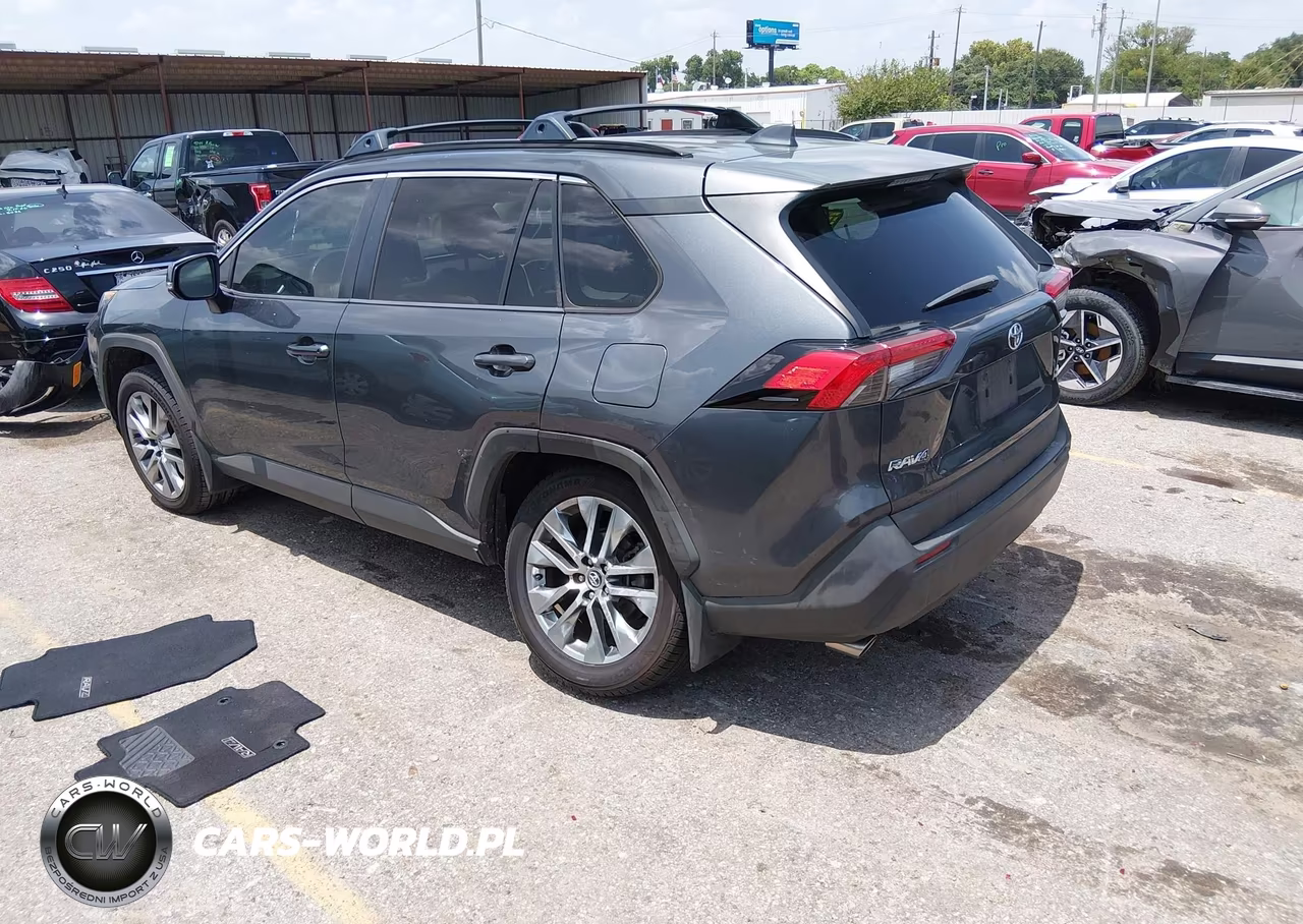 2020 Toyota Rav4 Xle Premium VIN:2T3C1RFV2LC039143 - 3