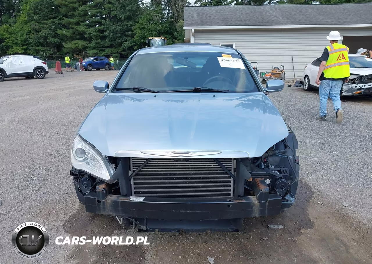 2013 Chrysler 200 Touring VIN:1C3CCBBB8DN743968 - 13