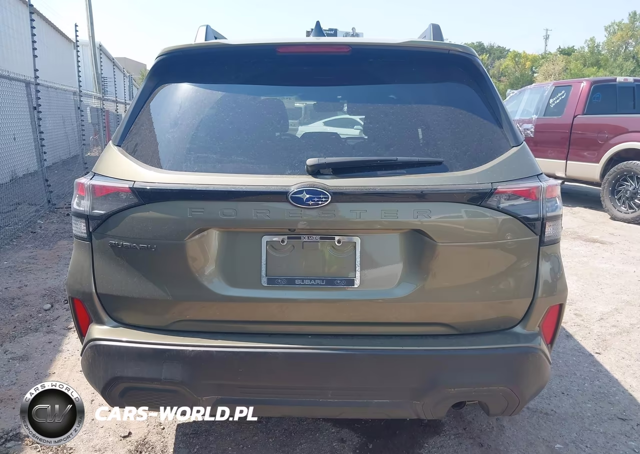 2025 Subaru Forester Premium VIN:JF2SLDDC2SH482830 - 17