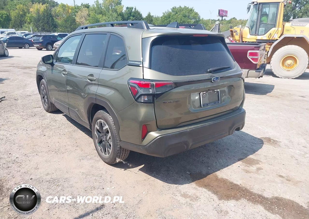 2025 Subaru Forester Premium VIN:JF2SLDDC2SH482830 - 3