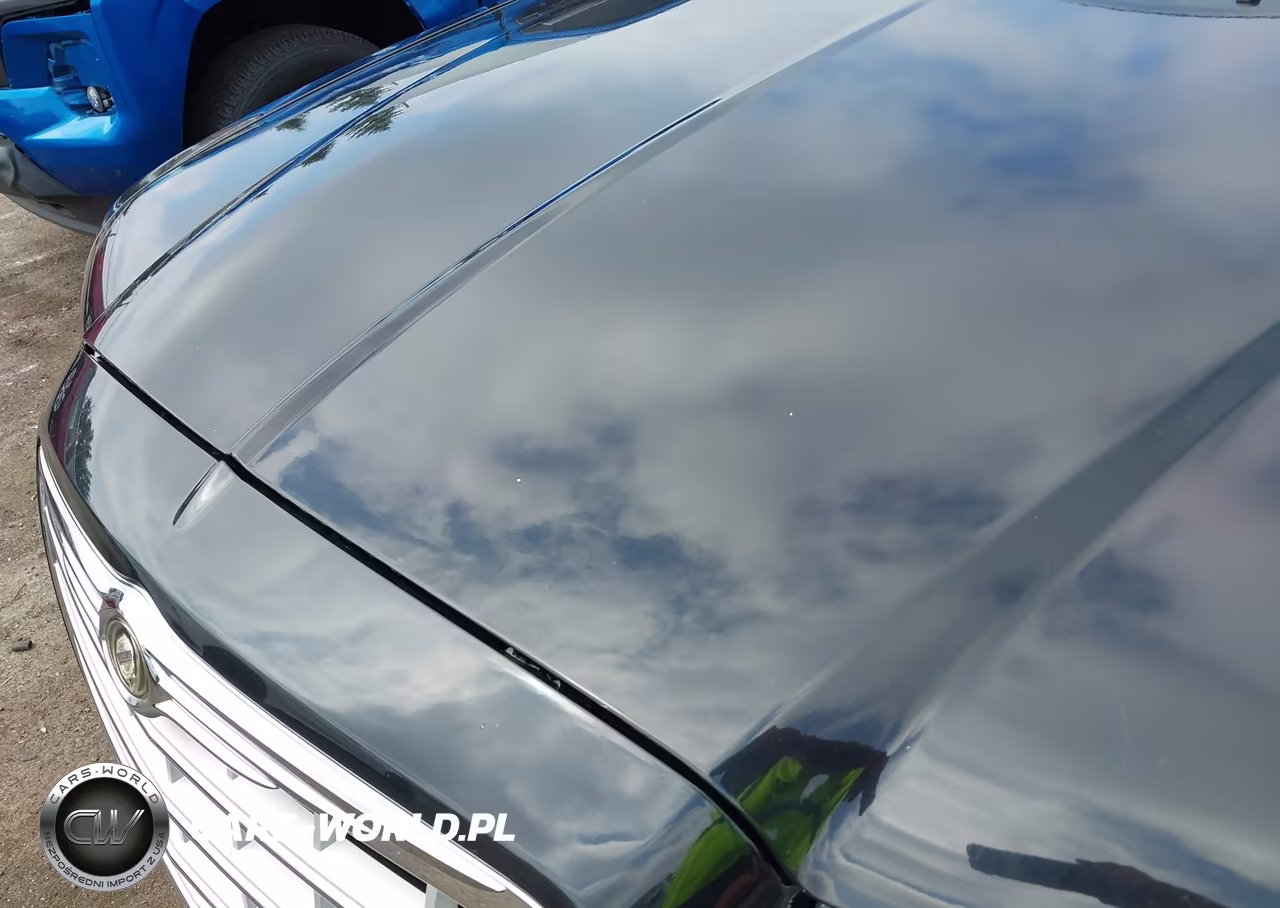 2010 Chrysler 300 Touring-Signature Series-Executive Series VIN:2C3CA5CV8AH328038 - 13