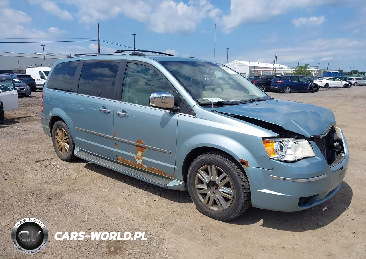 2010 Chrysler Town & Country New Limited