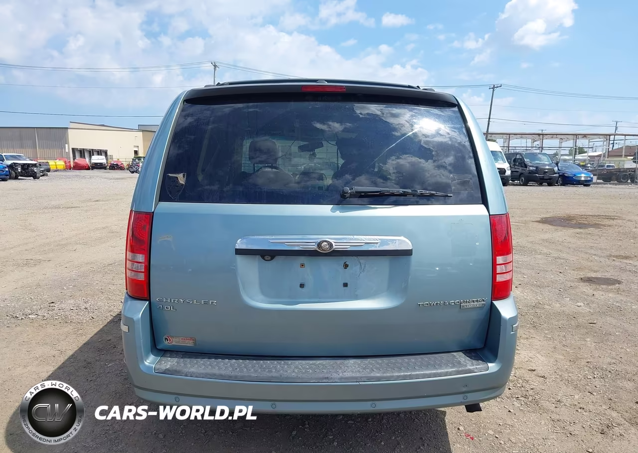 2010 Chrysler Town & Country New Limited VIN:2A4RR7DX4AR322137 - 16