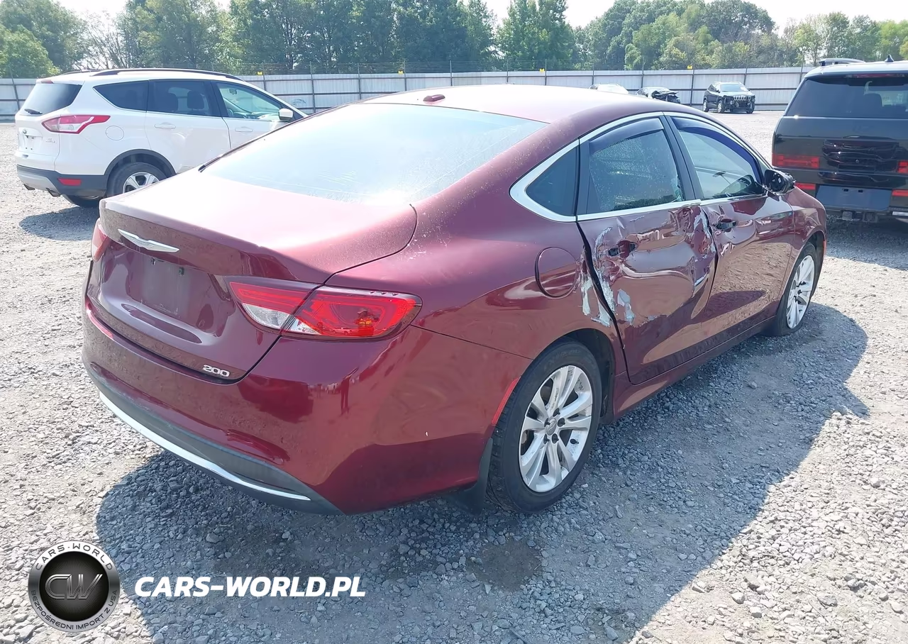2015 Chrysler 200 Limited VIN:1C3CCCAB0FN646158 - 4