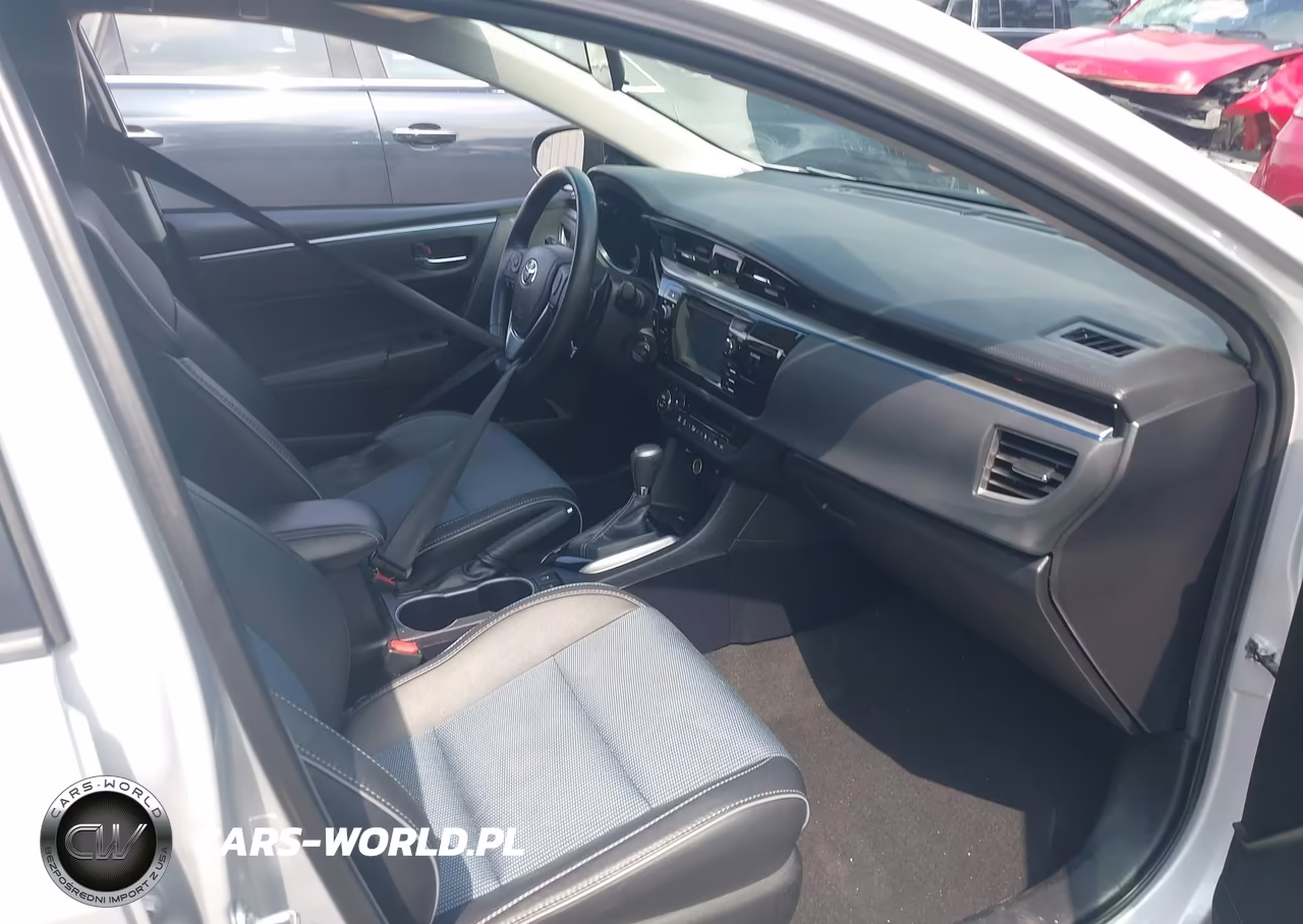 2015 Toyota Corolla S Plus VIN:2T1BURHE3FC452623 - 5