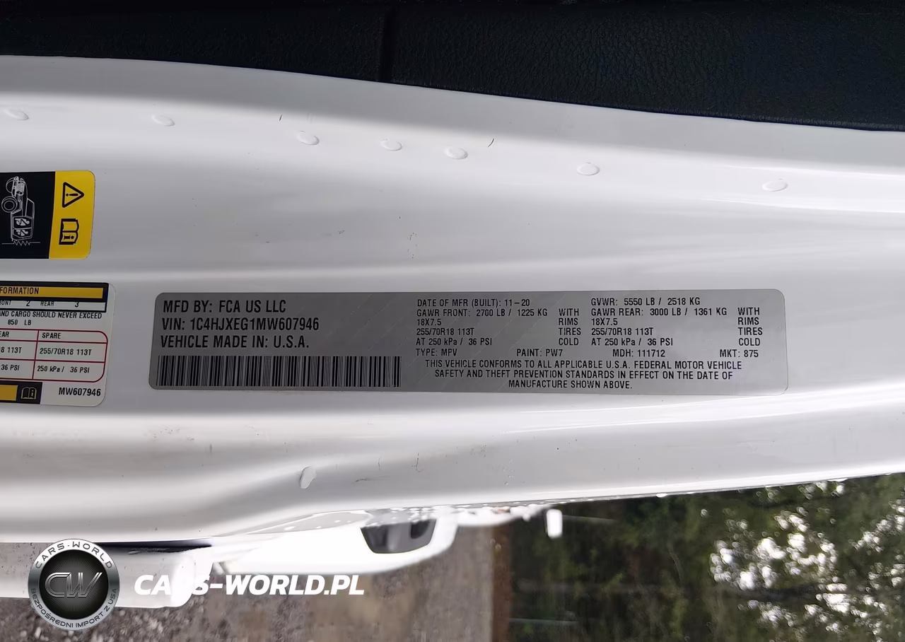 2021 Jeep Wrangler Unlimited Sahara Altitude 4X4 VIN:1C4HJXEG1MW607946 - 9