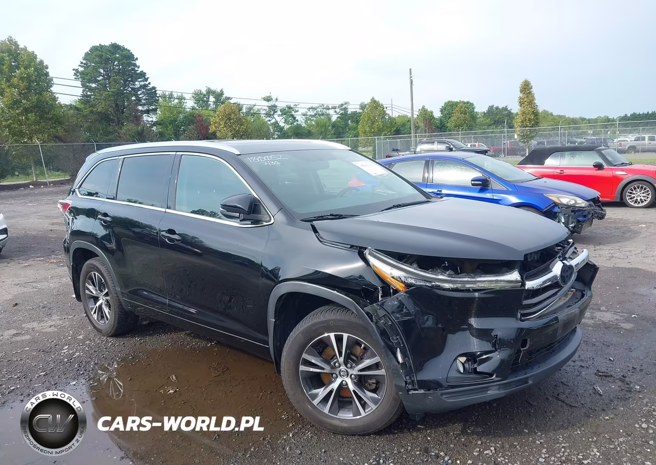 2016 Toyota Highlander Xle V6 – zdjęcie 1 z 16